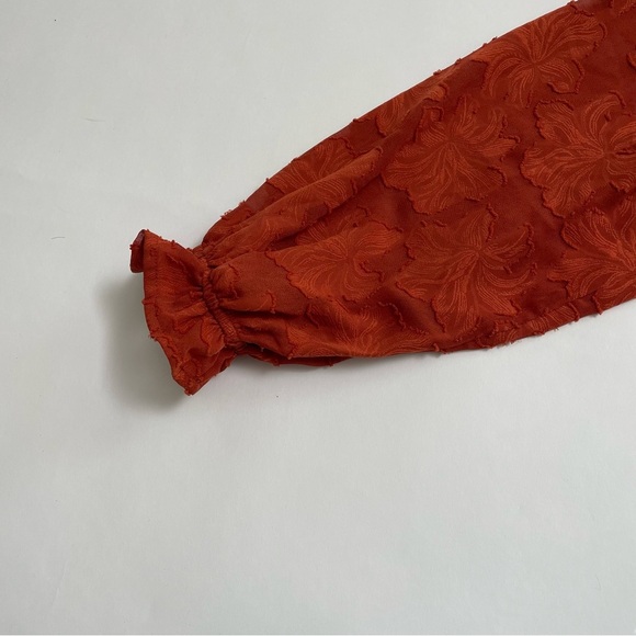 BY ANTHROPOLOGIE textured tie back cinched waist long sleeve blouse - Picture 3 of 8